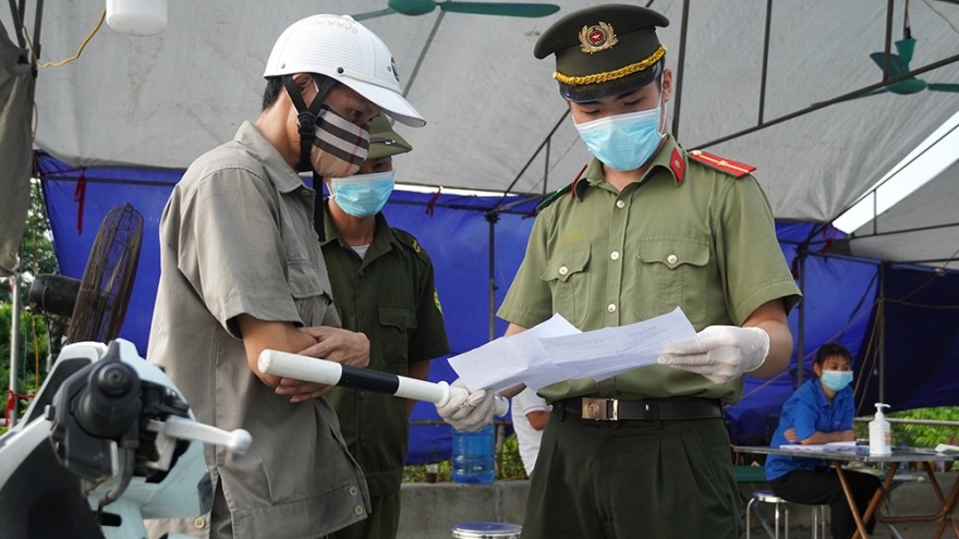 Sau 9 ngày giãn cách Hà Nội phạt hơn 11 tỷ đồng vi phạm quy định phòng, chống dịch