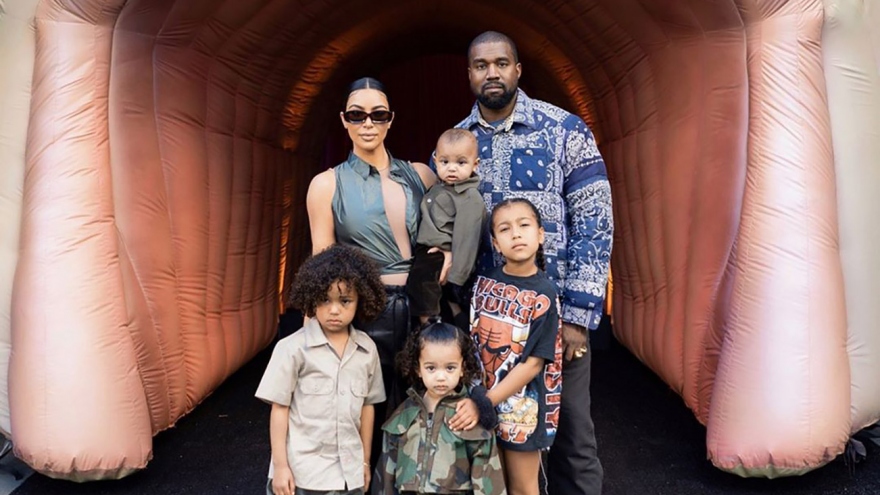 Kim Kardashian "biết ơn" những bài học từ chồng cũ Kanye West