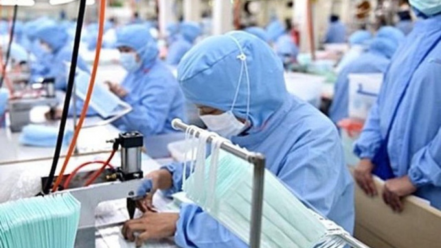 Vietnam exports over 290 million medical masks abroad