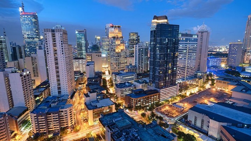 Philippines hạ mục tiêu tăng trưởng kinh tế năm 2021 do lo ngại biến thể Delta