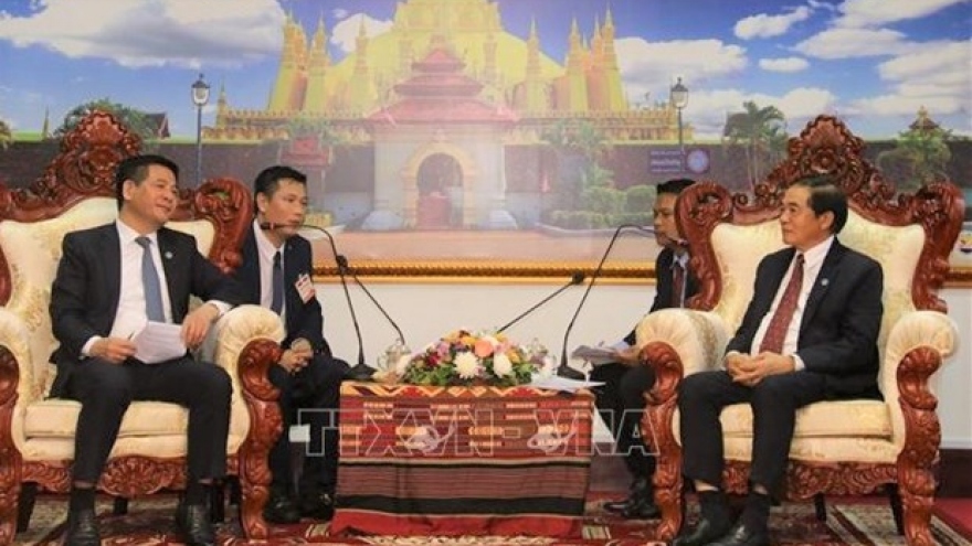 Vietnam, Laos seek to beef up trade, industry and justice ties