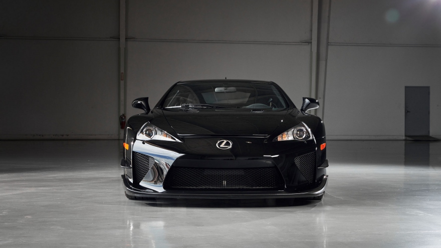 LFA Nurburgring Edition được đấu giá lên tới 36 tỷ đồng