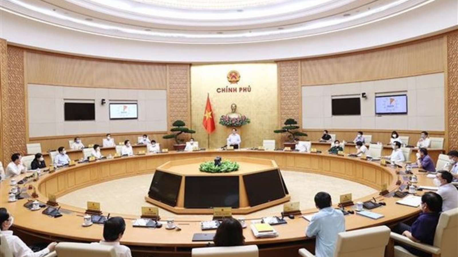 PM orders law revision to create new impetus for development