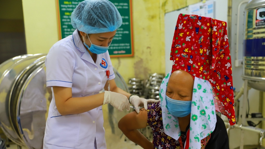 Quảng Ninh cơ bản hoàn thành tiêm mũi 2 vaccine cho dân cư các xã biên giới