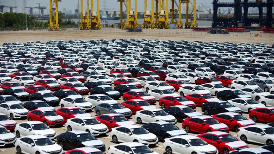 Vietnam spends US$2 billion on car imports in seven months 