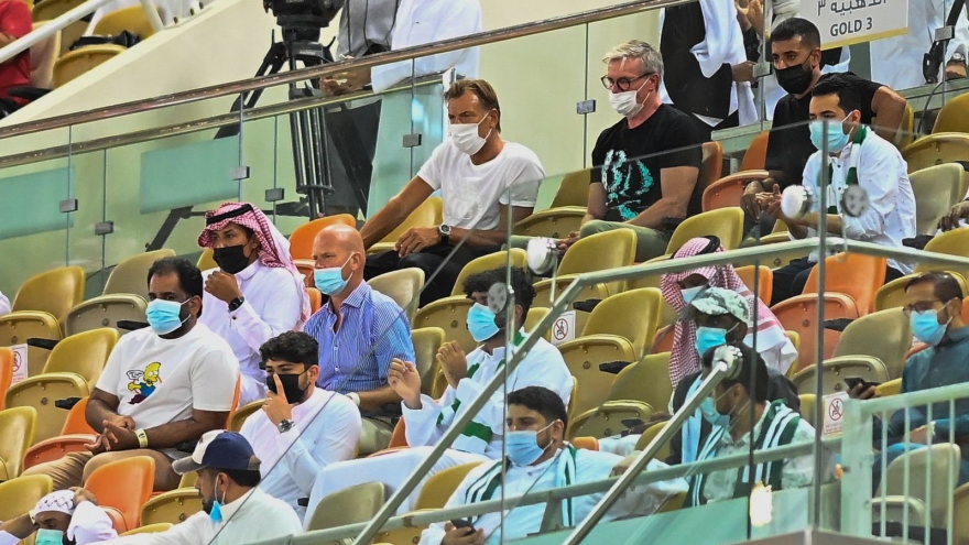 HLV Saudi Arabia "mỏi mắt" tìm tiền đạo trước trận gặp ĐT Việt Nam 