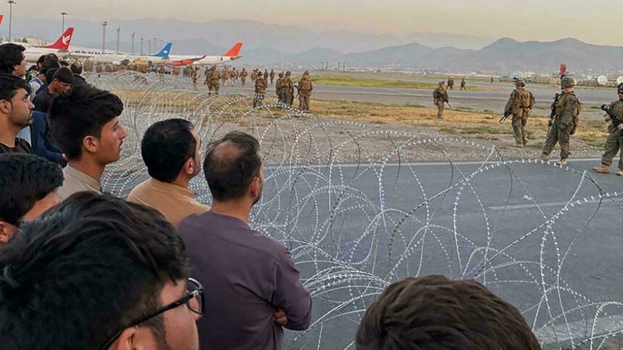 Sân bay Kabul (Afghanistan) vẫn đối mặt với nguy cơ khủng bố bằng bom hoặc rocket