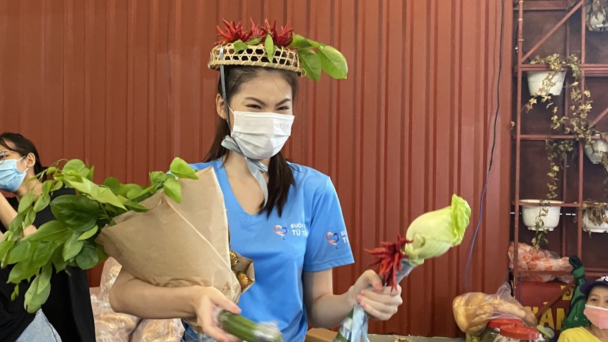 Sinh nhật "độc lạ" giữa mùa dịch của Á hậu Ngọc Thảo 