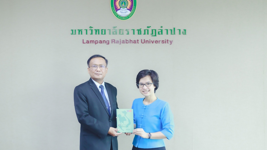 Ra mắt sách về 45 năm quan hệ Việt Nam- Thái Lan bằng hai thứ tiếng 