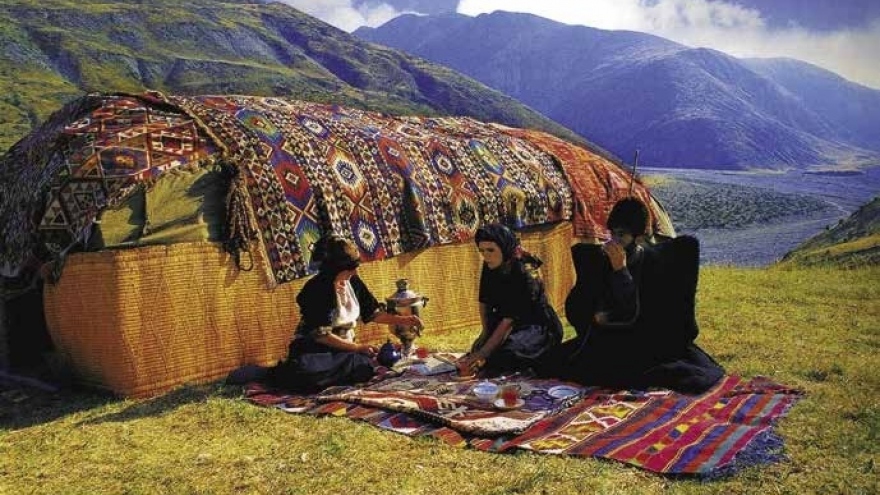 Sức lôi cuốn mê hoặc của thảm và nghệ thuật dệt thảm Azerbaijan