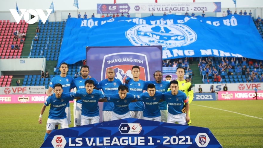 V-League 2021 sắp hủy: Cầu thủ viết tâm thư đòi nợ, dọa kiện CLB Than Quảng Ninh