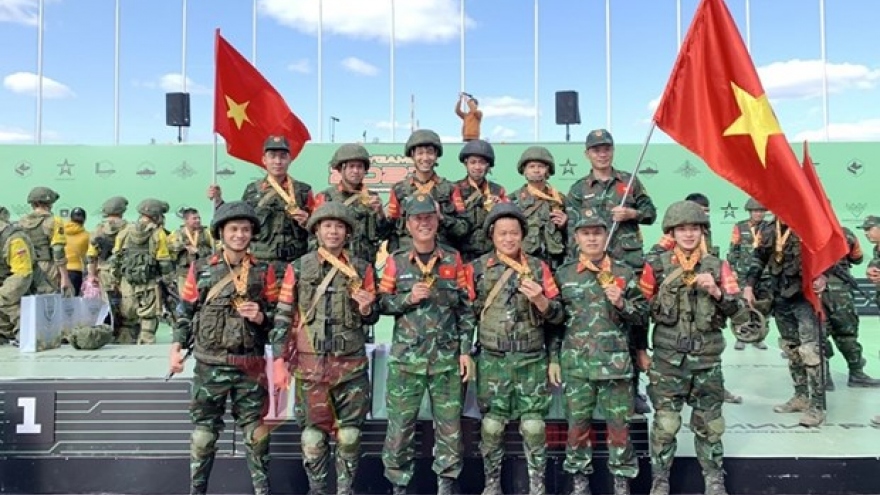 Vietnamese chemistry team performs well at 2021 Int’l Army Games