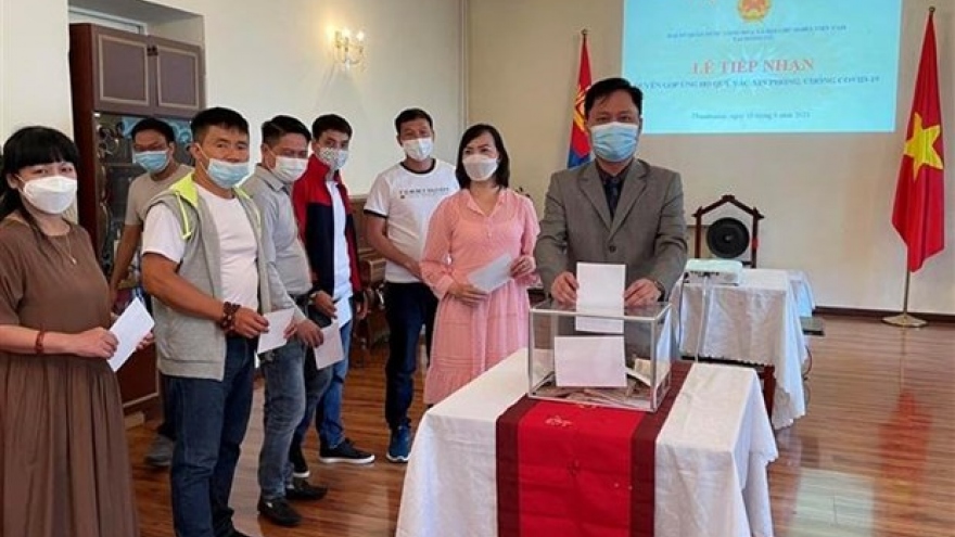 Vietnamese in Mongolia support COVID-19 fight at home