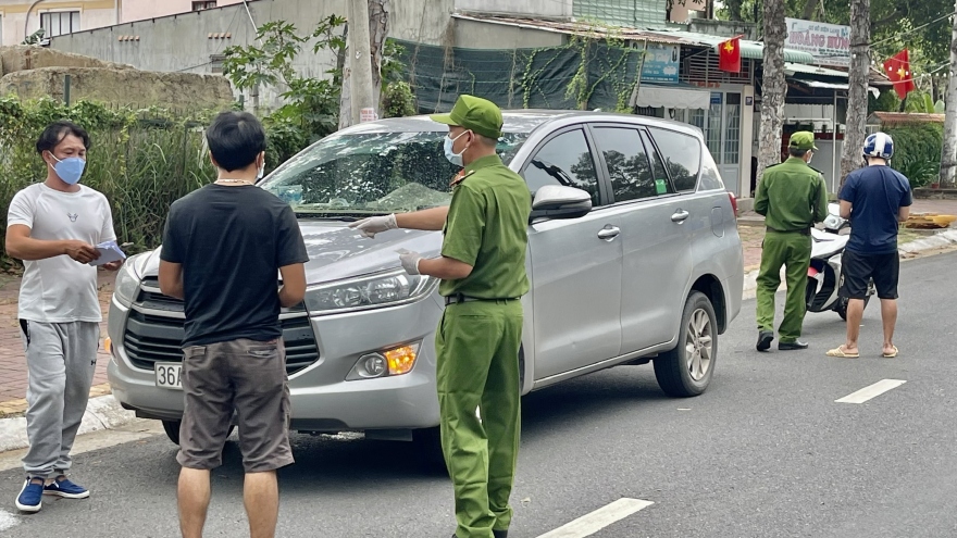 Chống dịch ở Vũng Tàu vẫn còn “chặt ngoài, lỏng trong”