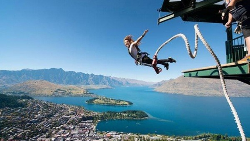 10 địa điểm nhảy bungee ấn tượng nhất thế giới