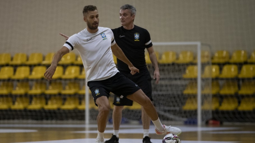 HLV ĐT Futsal Brazil: "Cần bình tĩnh khi đối đầu Việt Nam"