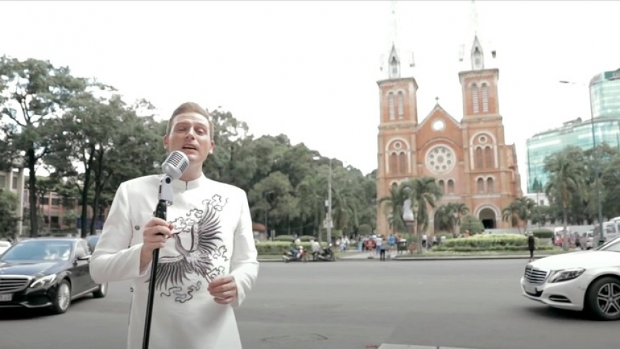 “Sai Gon thuong” by Kyo York spreads the message of love