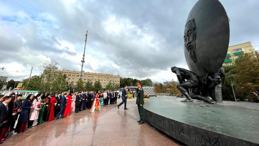 Vietnam’s 76th National Day celebrated in Russia, Egypt, France, Singapore