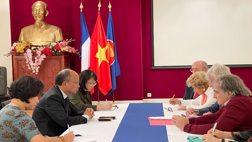 French friendship association affirms support for Vietnamese people 
