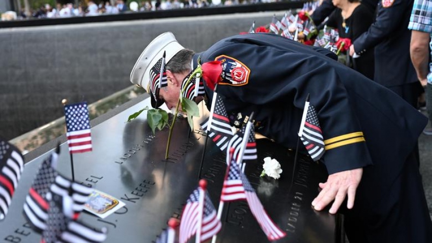 Lễ tưởng niệm 20 năm vụ tấn công khủng bố 11/9 nhiều cảm xúc của toàn nước Mỹ