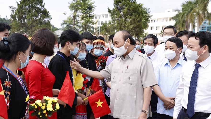 Chủ tịch nước dự khai giảng năm học mới tại Trường PTDT Nội trú THPT tỉnh Yên Bái