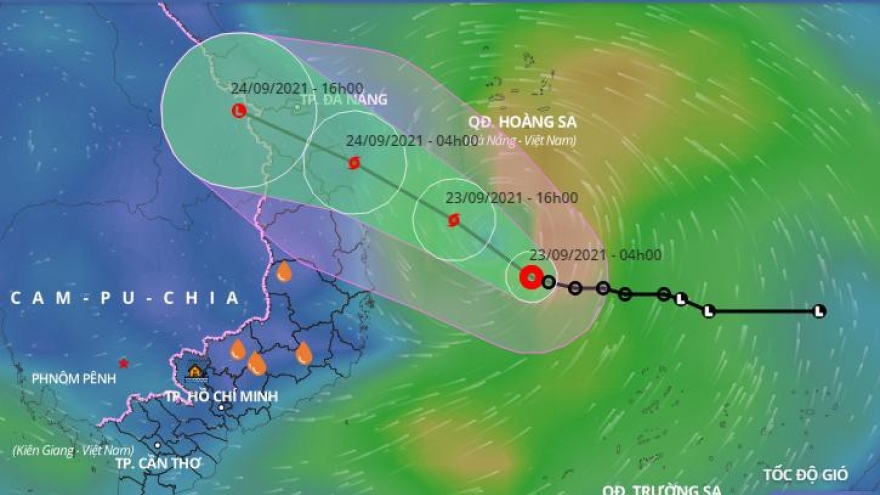 Áp thấp nhiệt đới đang cách bờ biển Phú Yên, Bình Định khoảng 210km