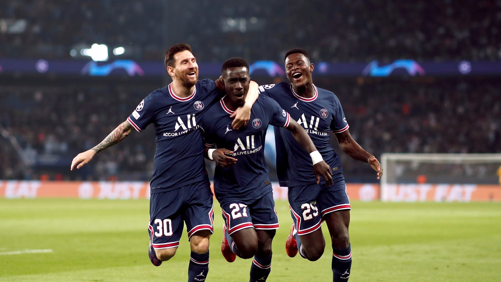 Bảng xếp hạng Cúp C1 châu Âu: Messi đưa PSG lên đầu