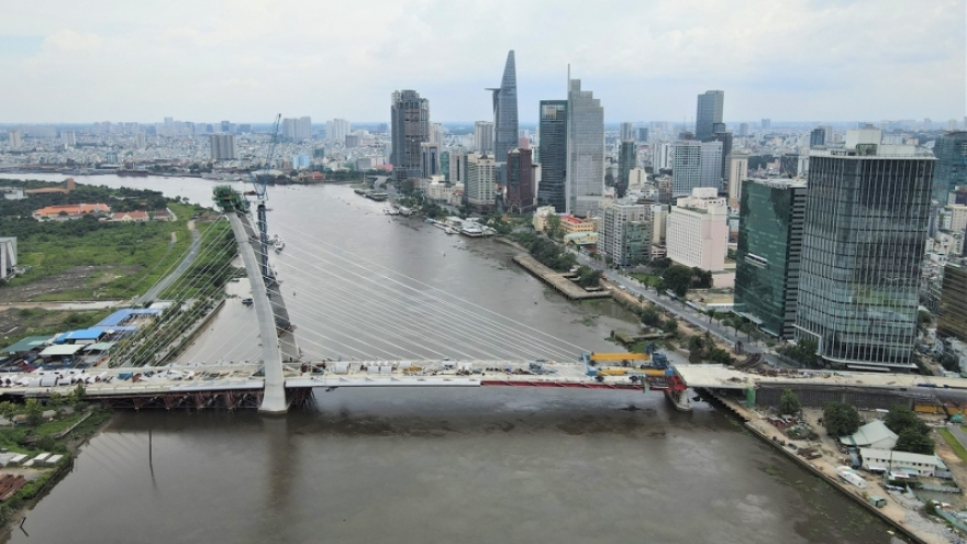 Bí thư Thành uỷ TP.HCM Nguyễn Văn Nên thị sát cầu Thủ Thiêm 2