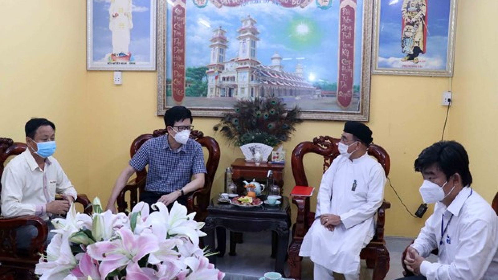 Gov’t officials congratulate Cao Dai followers on biggest festival
