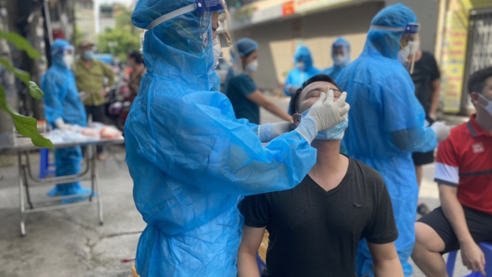 Single-day infection tally reaches 12,420 across 36 localities