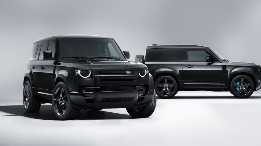 Land Rover Defender V8 Bond Edition ra mắt với cảm hứng từ phim điệp viên 007