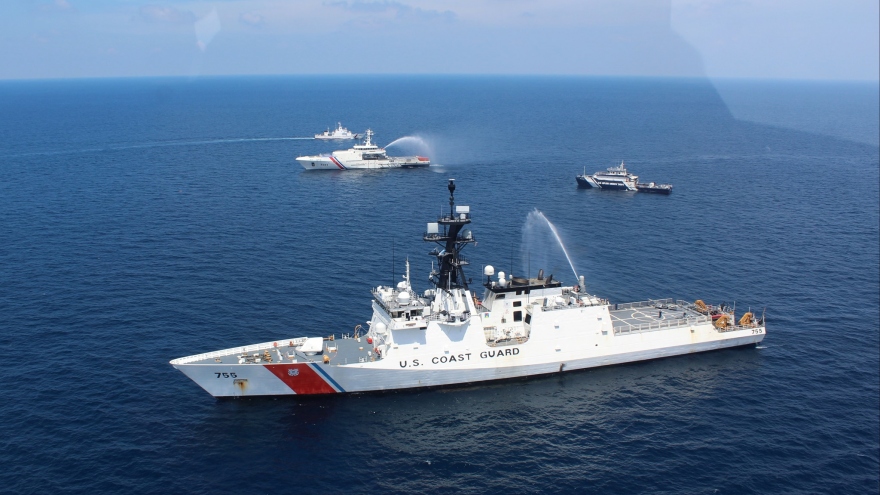 Philippines và Mỹ diễn tập hàng hải sát Biển Đông