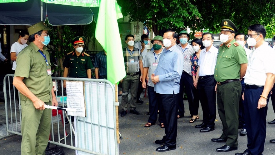 Hà Nội đề nghị Bộ Y tế sớm hướng dẫn việc đi lại của người đã tiêm đủ 2 mũi vaccine