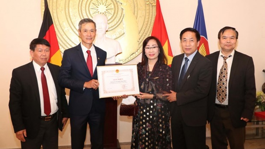 Outstanding overseas Vietnamese in Germany honoured