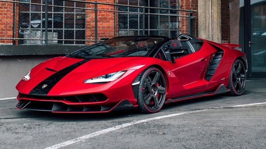 Lamborghini Centenario Roadster được rao bán hơn 100 tỷ đồng