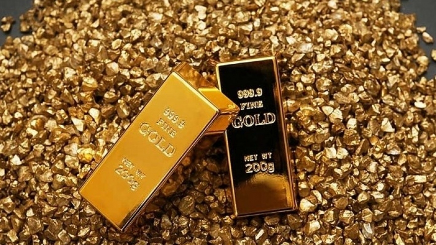Giá vàng trong nước suy giảm cùng giá thế giới