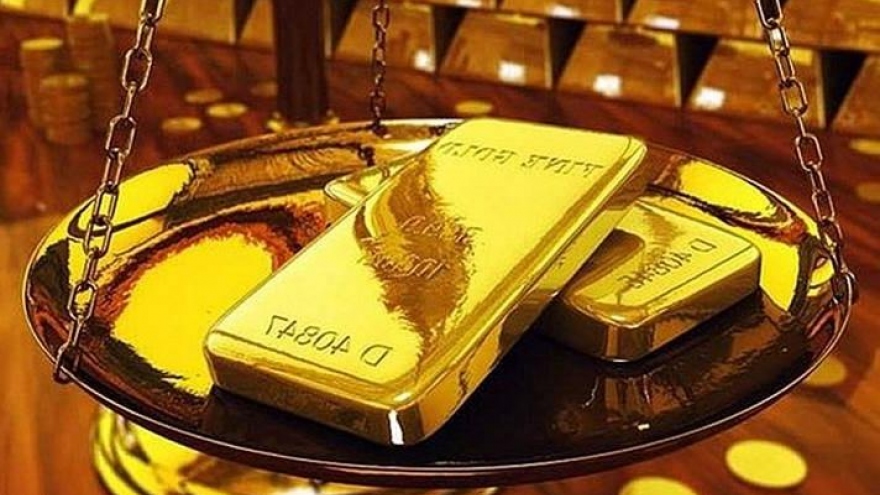 Giá vàng trong nước đi ngang, giá thế giới giảm nhẹ