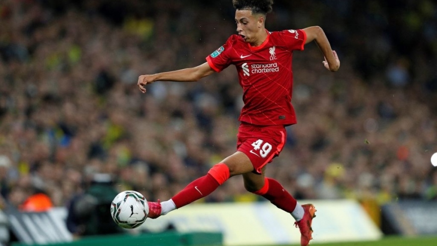 Man City và Liverpool "trình làng" một loạt cầu thủ tuổi teen ở Cúp Liên đoàn Anh 