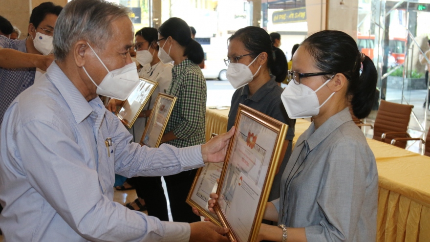 TP.HCM biểu dương các tình nguyện viên tôn giáo tham gia chống dịch