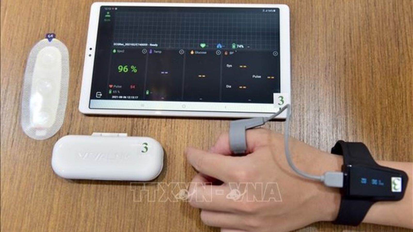 Technology applied for remote monitoring of COVID-19 patients