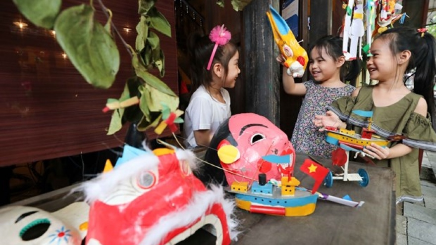 Online exhibitions to thrill children on Mid-Autumn Festival