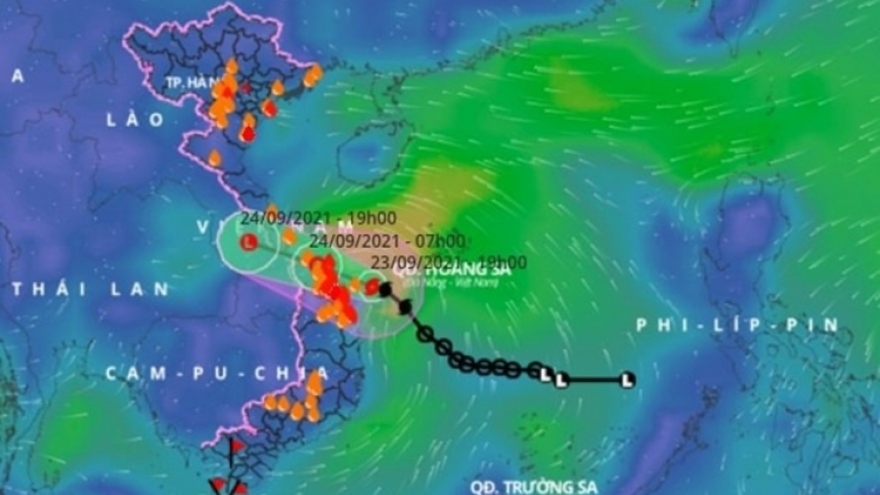 Dianmu weakens, heavy rain drenches central Vietnam