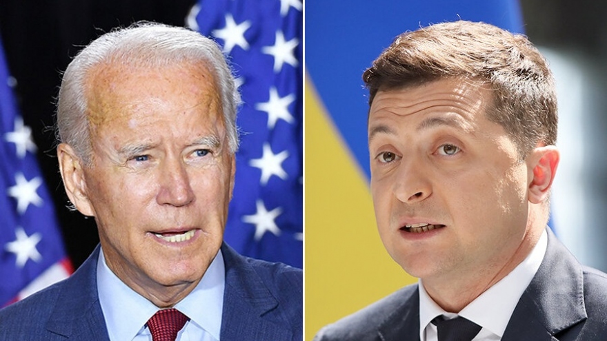 Mỹ cảnh báo "đáp trả quyết đoán" nếu Nga động binh với Ukraine