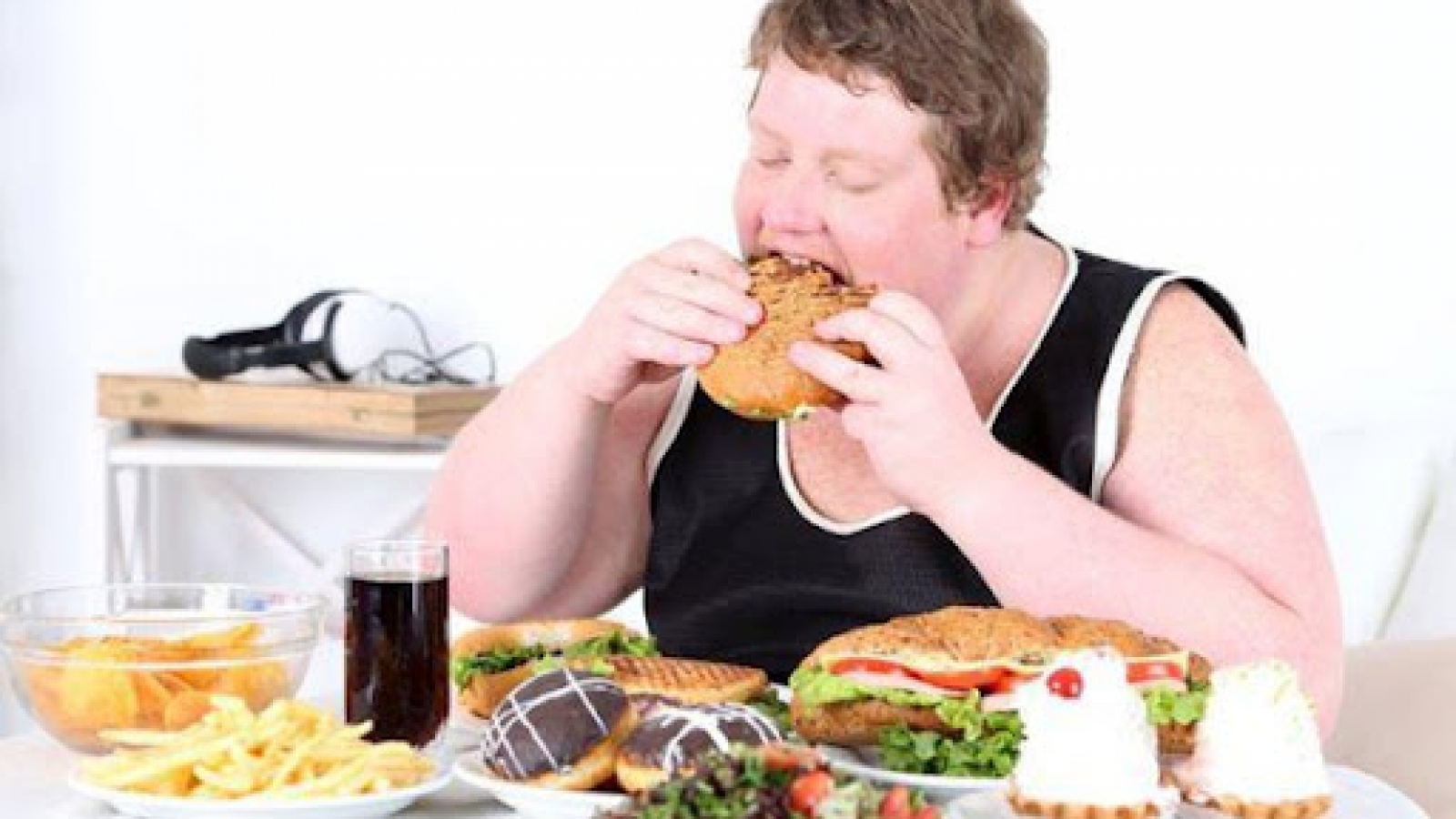 Đừng vội phán xét, chì chiết cha mẹ khi trẻ béo phì 