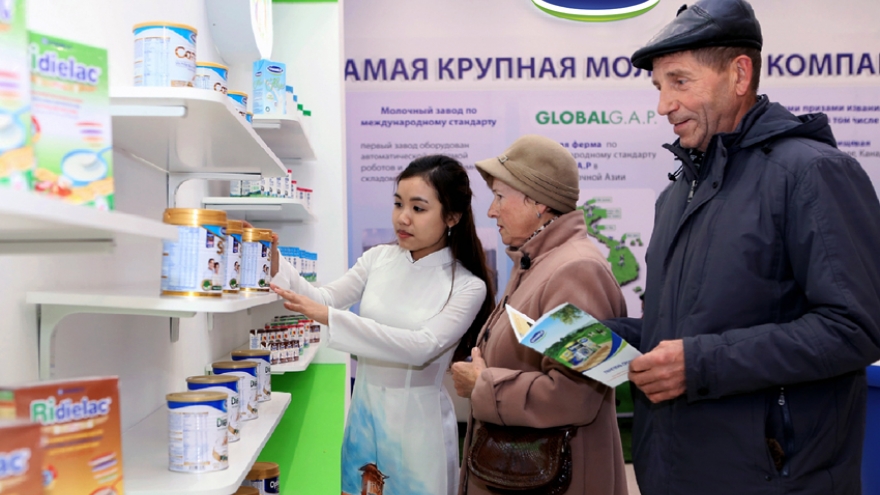 Businesses seek to penetrate deep into Russian market