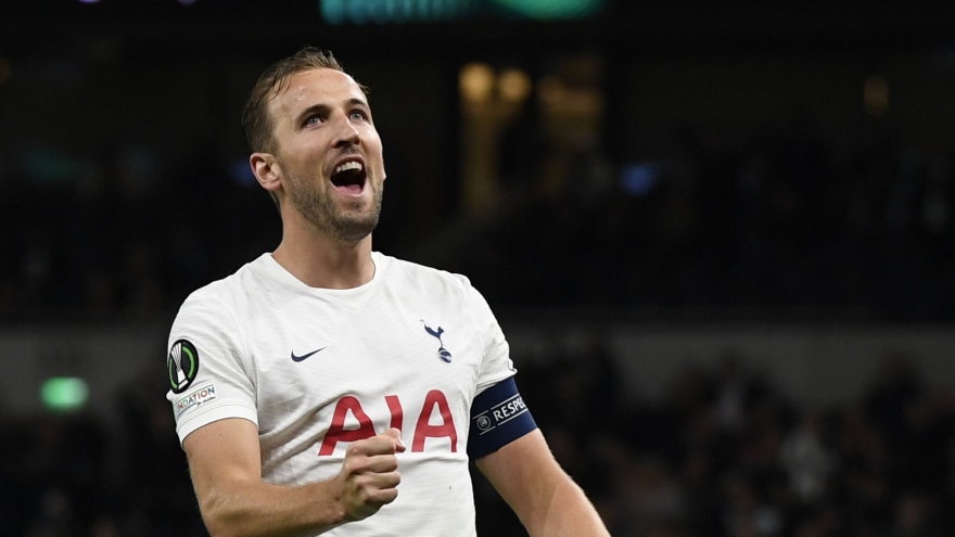 Harry Kane lập kỷ lục khiến Ronaldo và Messi phải ngả mũ