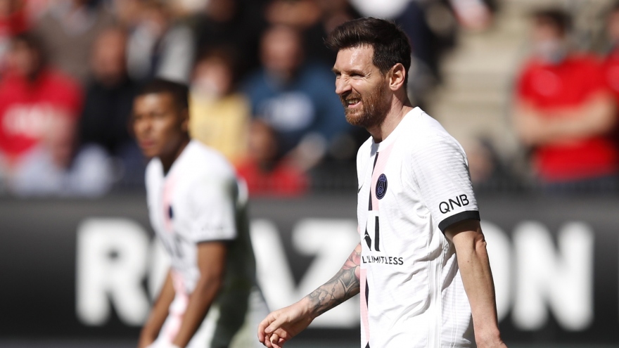 Messi thi đấu mờ nhạt, PSG thua tâm phục khẩu phục Rennes