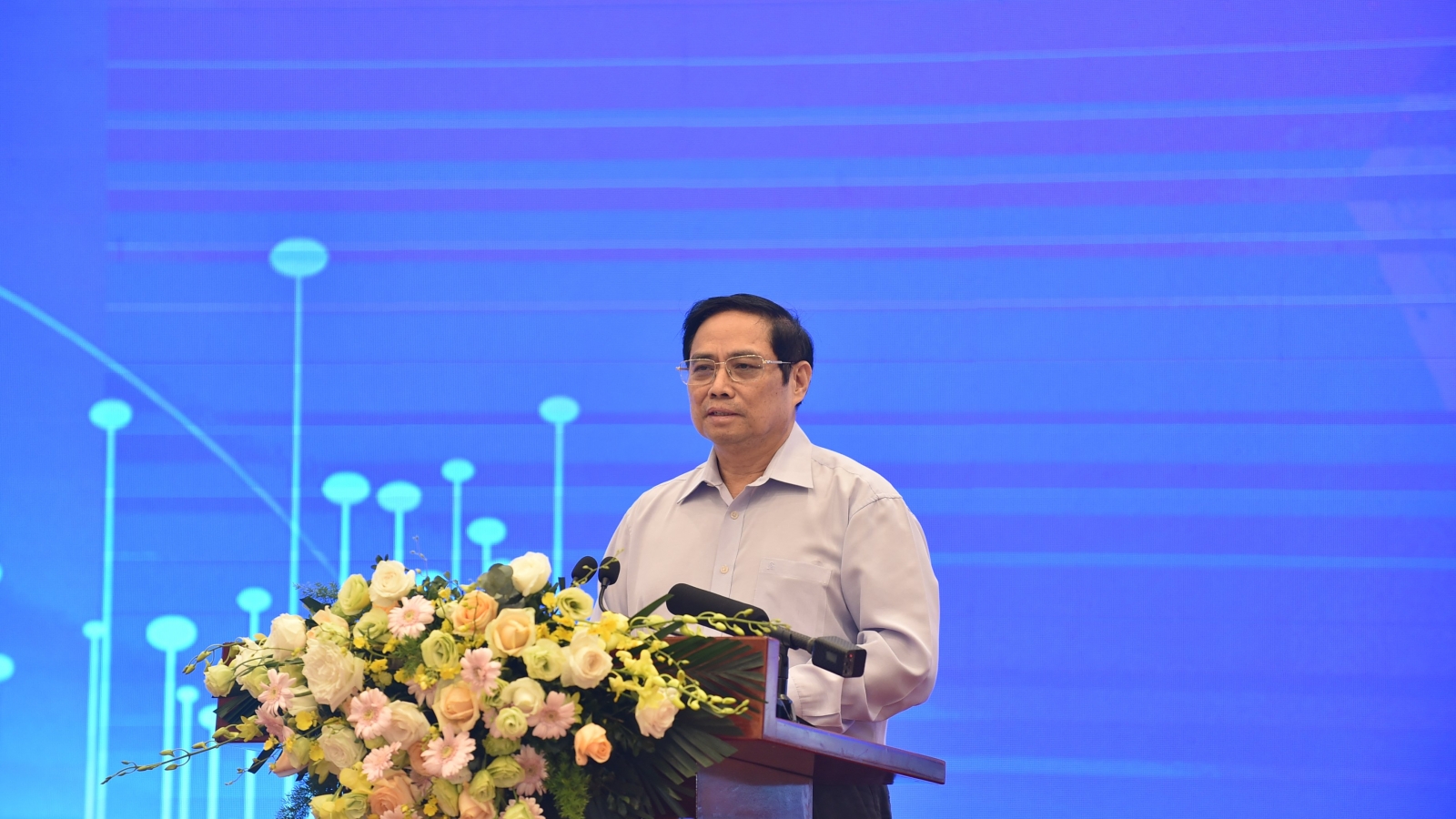 Thủ tướng chủ trì Hội thảo phục hồi kinh tế, thích ứng linh hoạt, an toàn với đại dịch