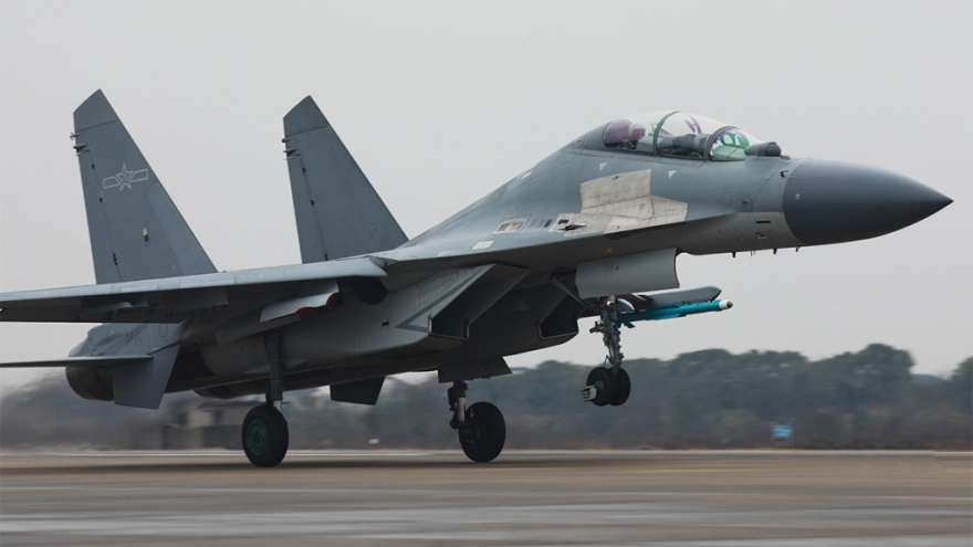 Số máy bay quân sự Trung Quốc áp sát đảo Đài Loan liên tục lập kỷ lục