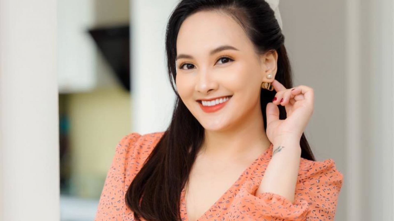 Chuyện showbiz: Bảo Thanh khoe nhan sắc "mẹ bỉm" xinh đẹp và quyến rũ